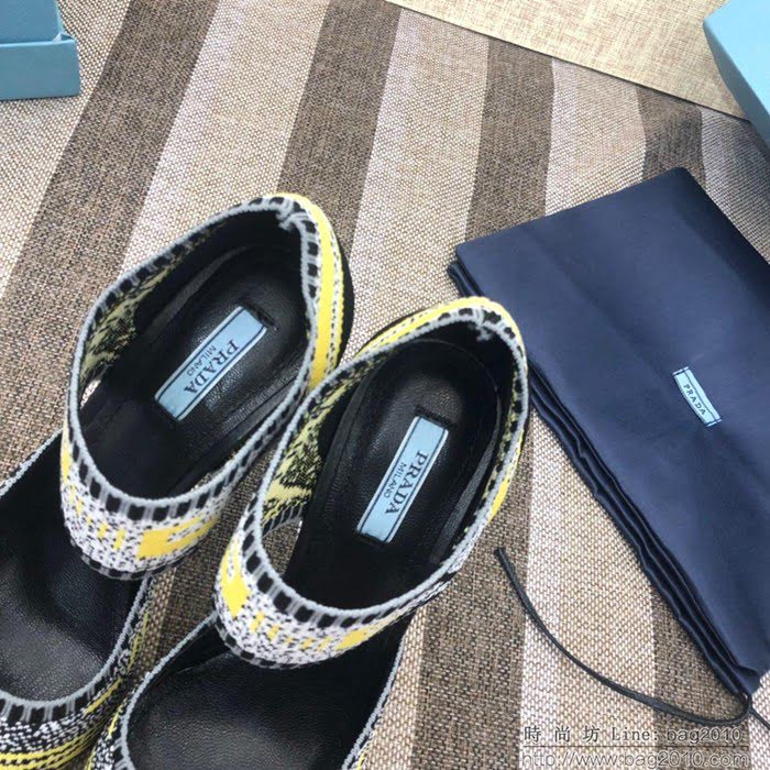 PRADA普拉達 2019早春 T臺走秀 網紅同款 刺繡系列 春夏時尚 高跟尖頭單鞋  ljl1029